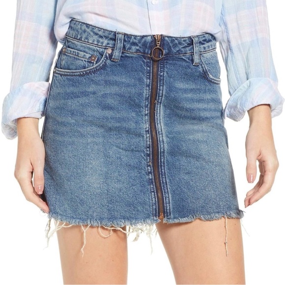 Free People / We the Free “Zip it Up” Front Denim Mini Skirt - 26 - Picture 2 of 13